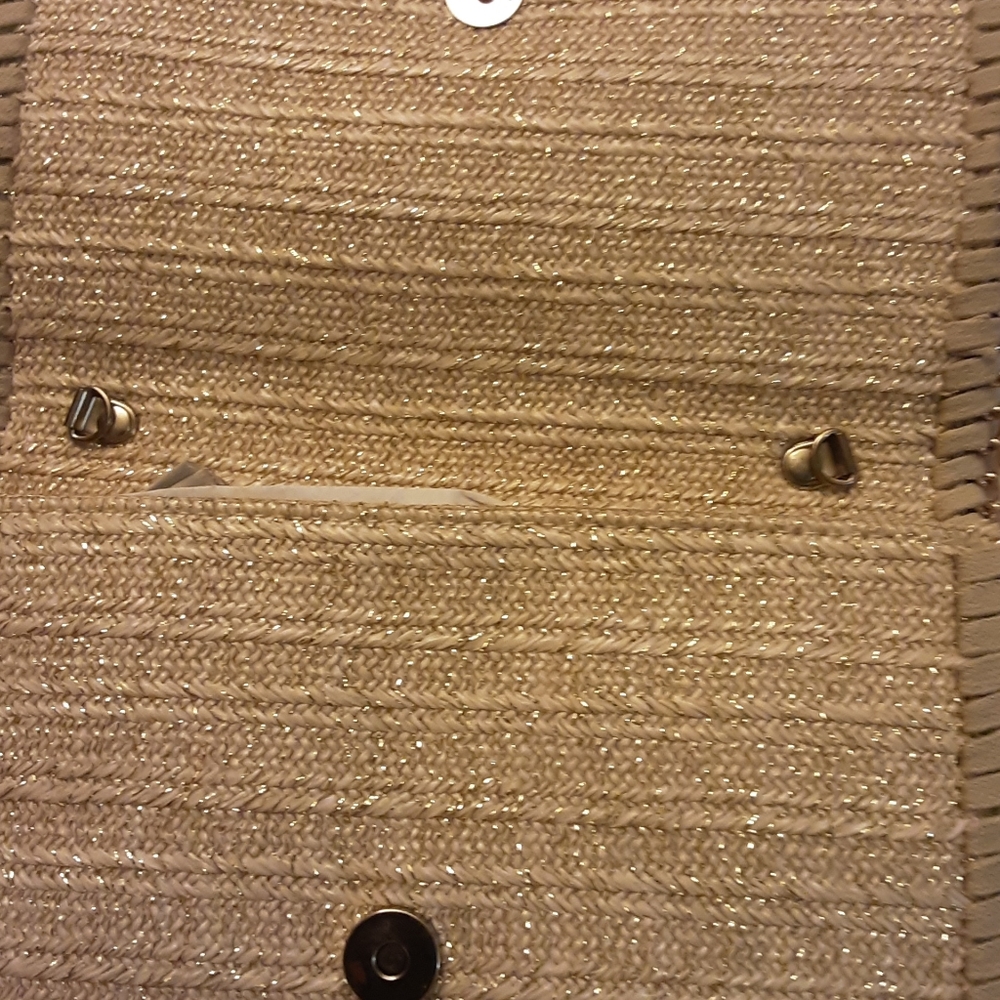 Woven & chain clutch - Picture 3 of 6